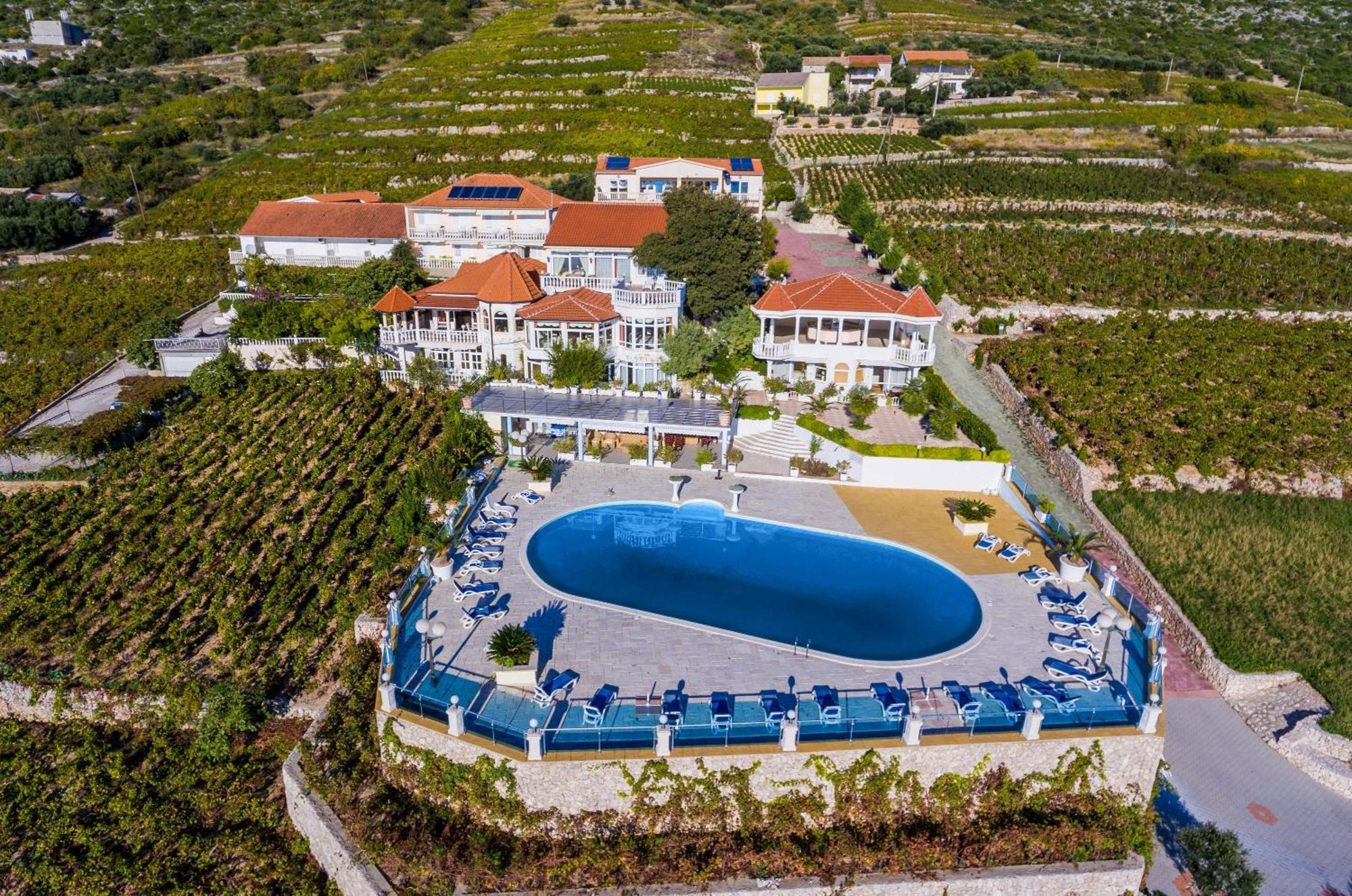 Pansion Antonio 4*